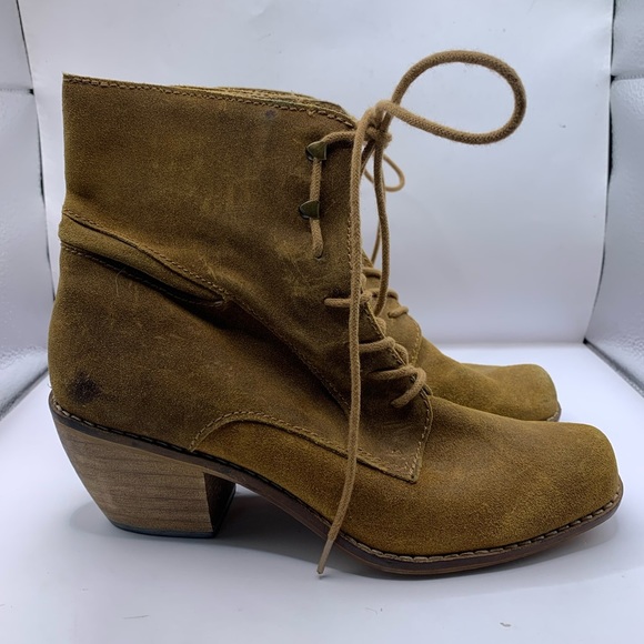 Mtng Originals Tan Suede Leather Lace Up Ankle Boots Size 37  US 7 cottage - Picture 5 of 9